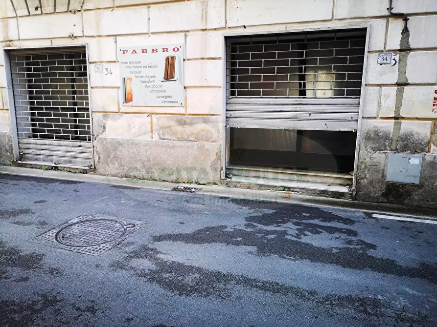 Immagine 3 di Locale commerciale in affitto  a San Nicola La Strada