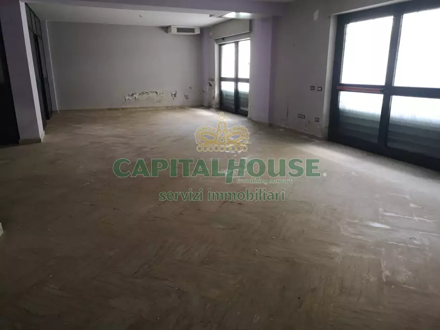 Immagine 3 di Locale commerciale in affitto  a San Nicola La Strada