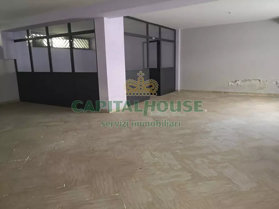 Immagine 2 di Locale commerciale in affitto  a San Nicola La Strada