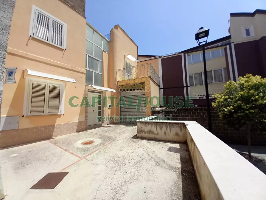 Immagine 27 di Casa indipendente in vendita  a Pignataro Maggiore