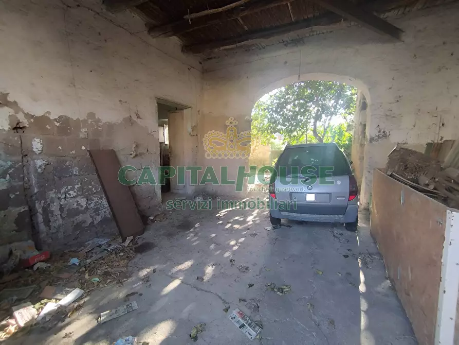 Immagine 2 di Casa indipendente in vendita  a Vitulazio