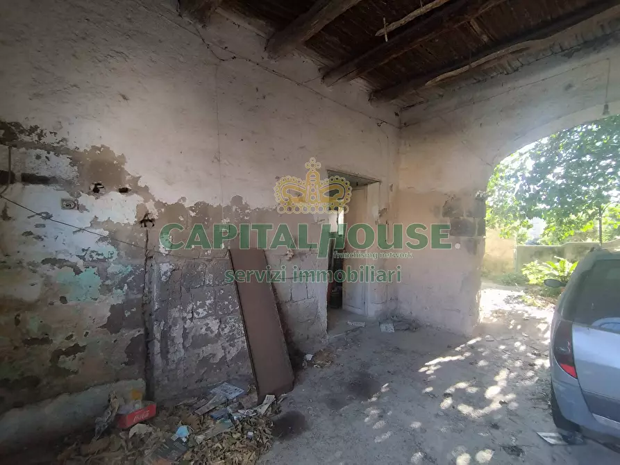 Immagine 3 di Casa indipendente in vendita  a Vitulazio