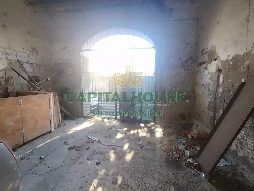 Immagine 4 di Casa indipendente in vendita  a Vitulazio