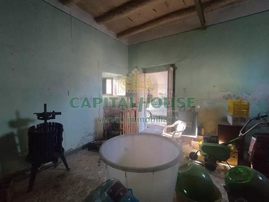 Immagine 7 di Casa indipendente in vendita  a Vitulazio