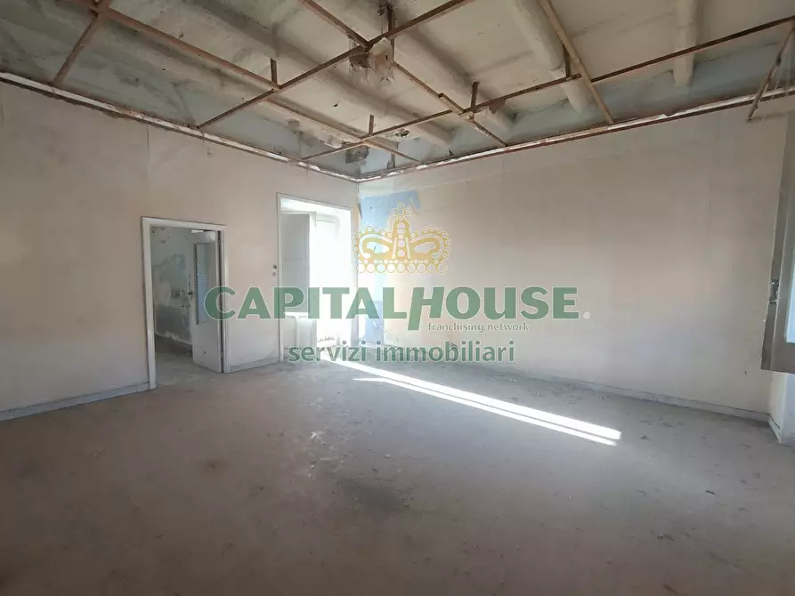 Immagine 10 di Casa indipendente in vendita  a Vitulazio