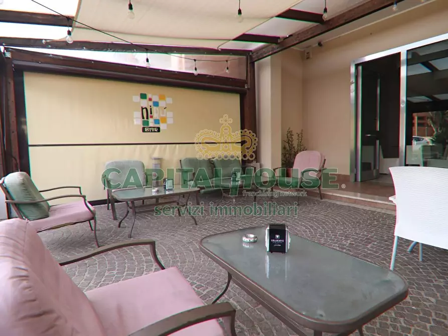 Immagine 7 di Attività commerciale in vendita  a San Nicola La Strada