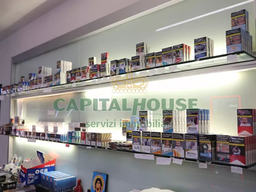 Immagine 8 di Attività commerciale in vendita  a San Nicola La Strada