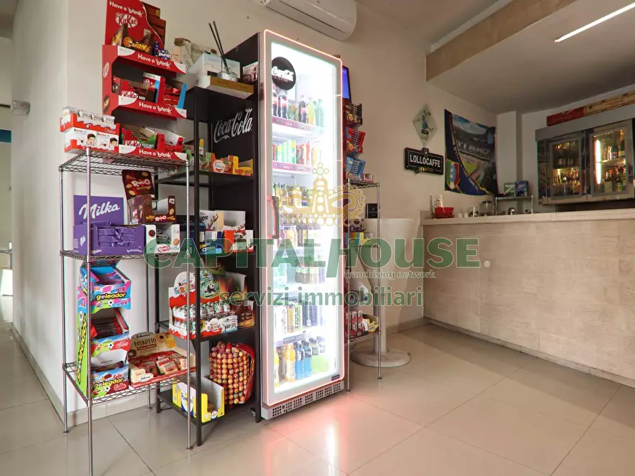 Immagine 6 di Attività commerciale in vendita  a San Nicola La Strada