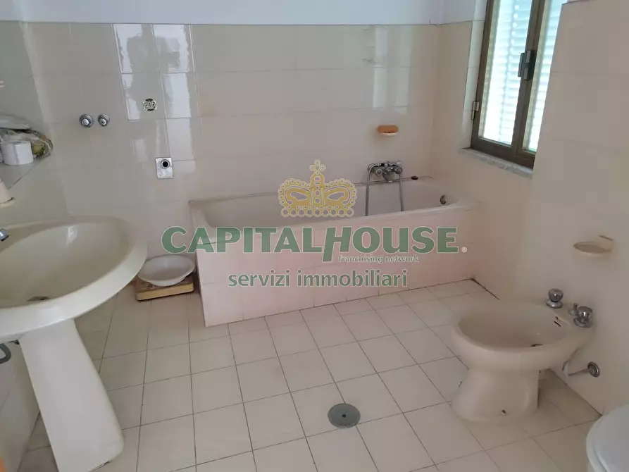 Immagine 20 di Casa indipendente in vendita  a Pastorano