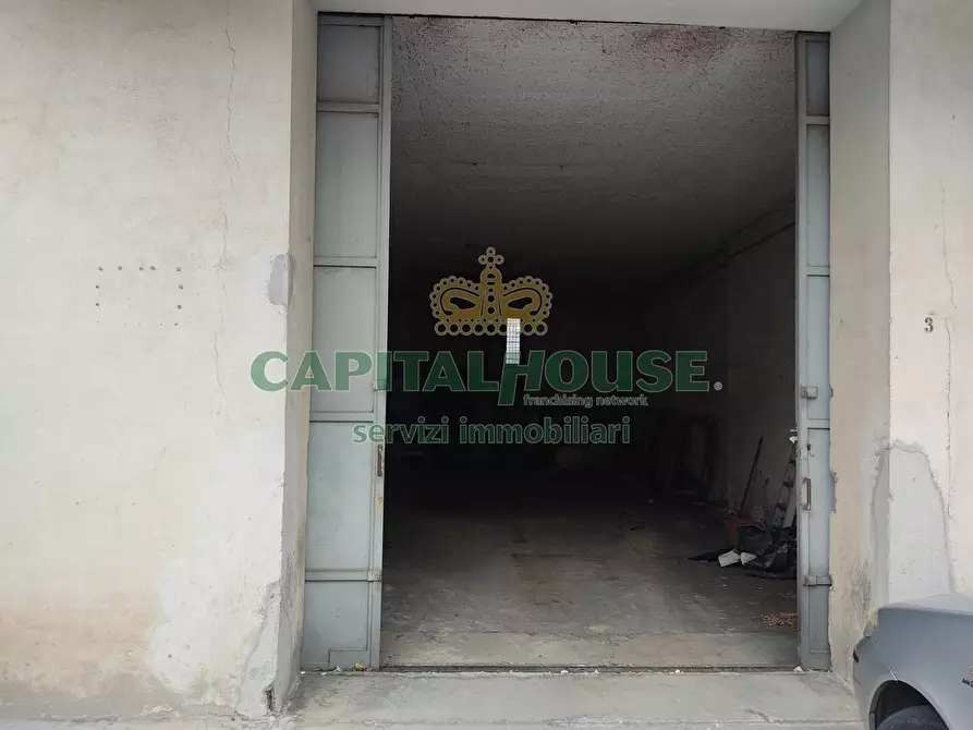 Immagine 6 di Box auto in vendita  a Sirignano