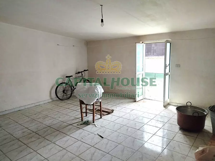 Immagine 9 di Casa semindipendente in vendita  a Sirignano