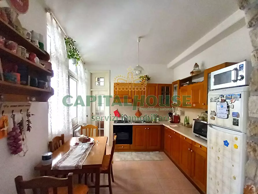 Immagine 9 di Casa semindipendente in vendita  a Sirignano