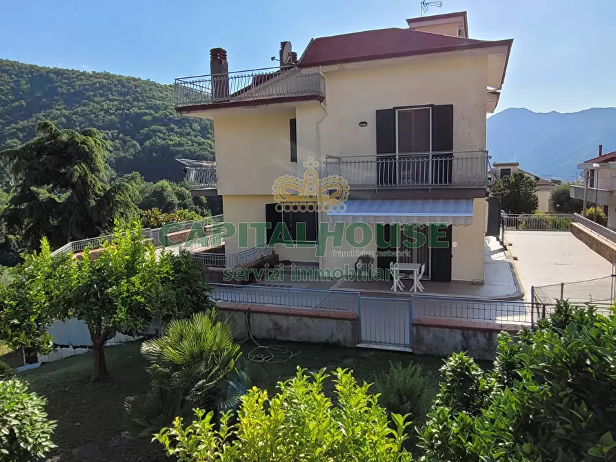 Immagine 24 di Villa in vendita  a Baronissi