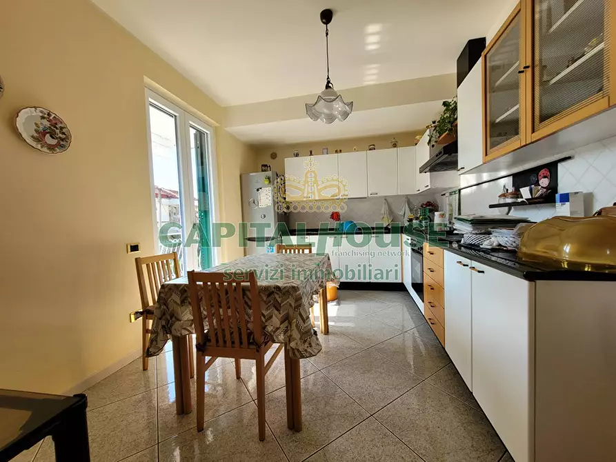 Immagine 11 di Villa in vendita  a Baronissi