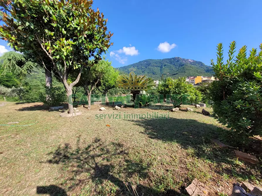 Immagine 30 di Villa in vendita  a Baronissi