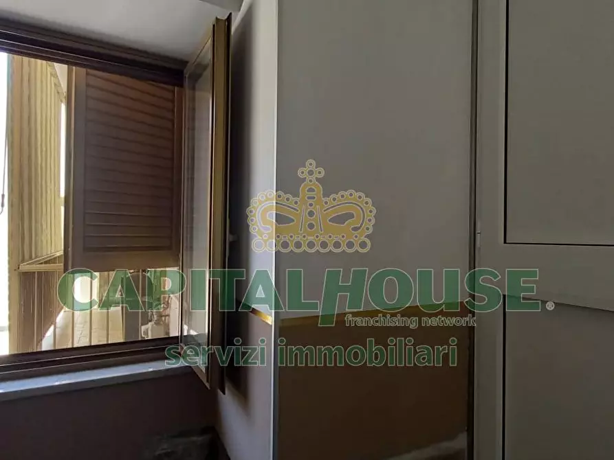 Immagine 15 di Locale commerciale in affitto  a Capua