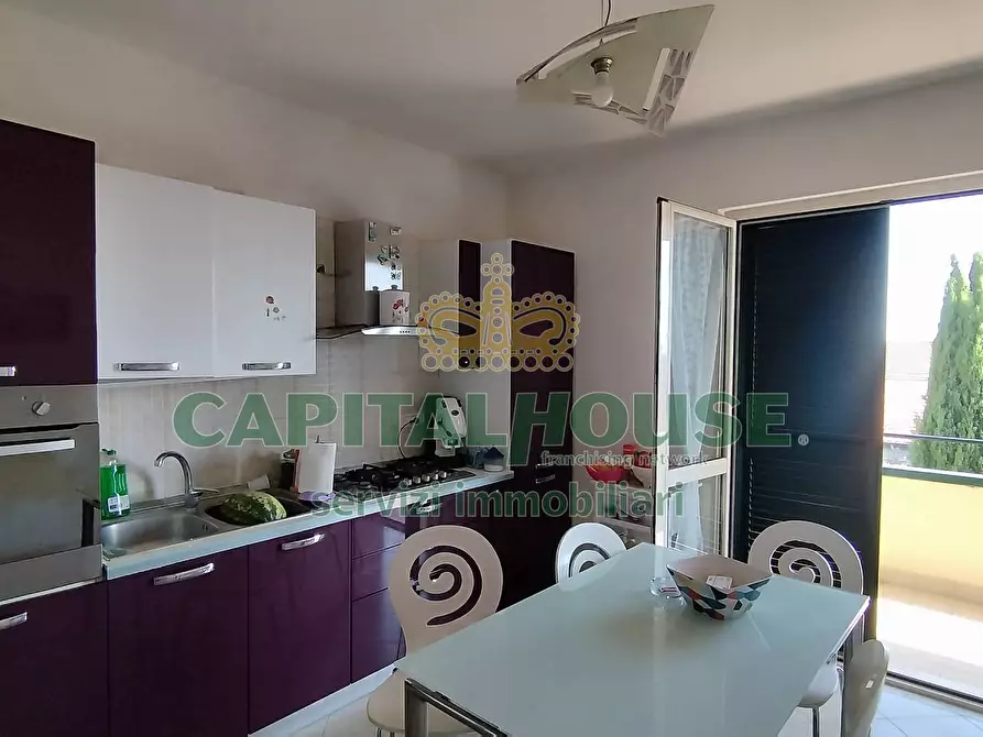 Immagine 2 di Appartamento in vendita  a Vitulazio