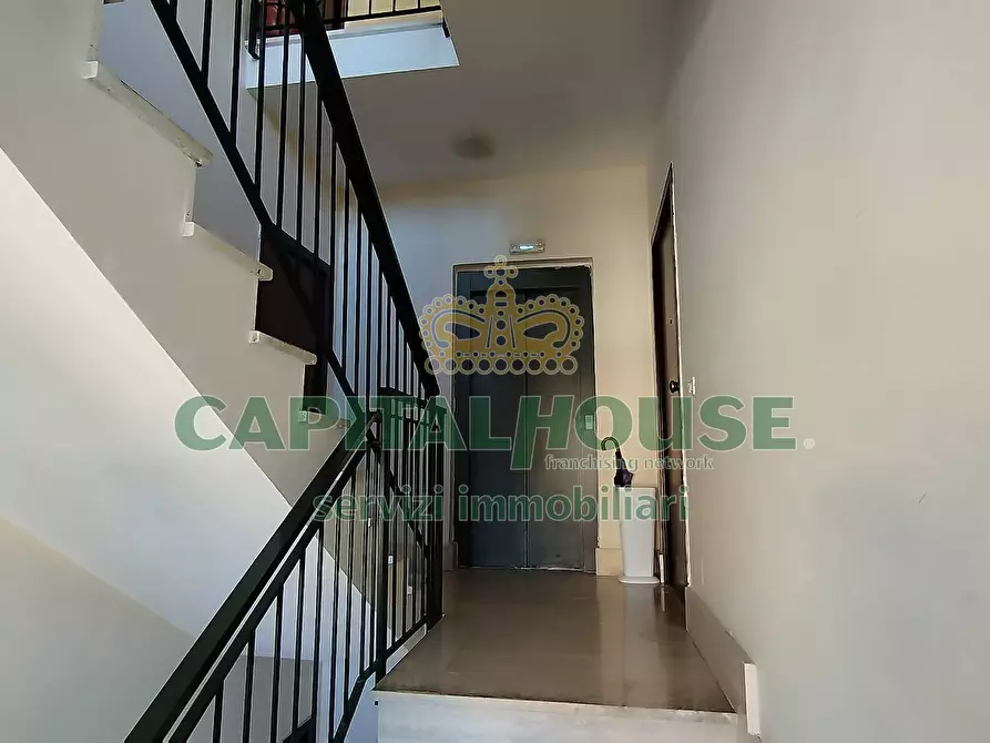 Immagine 16 di Appartamento in vendita  a Vitulazio