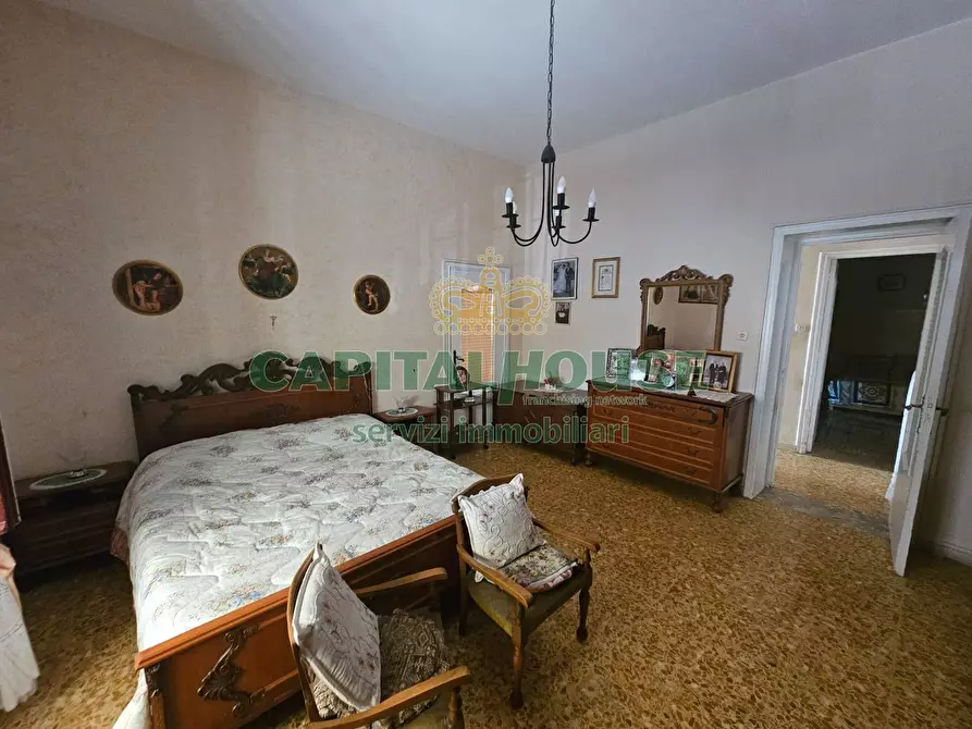 Immagine 24 di Villa in vendita  a Vitulazio