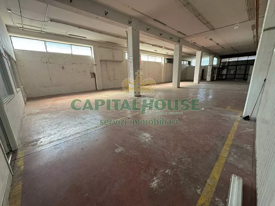 Immagine 8 di Capannone industriale in affitto  a San Vitaliano