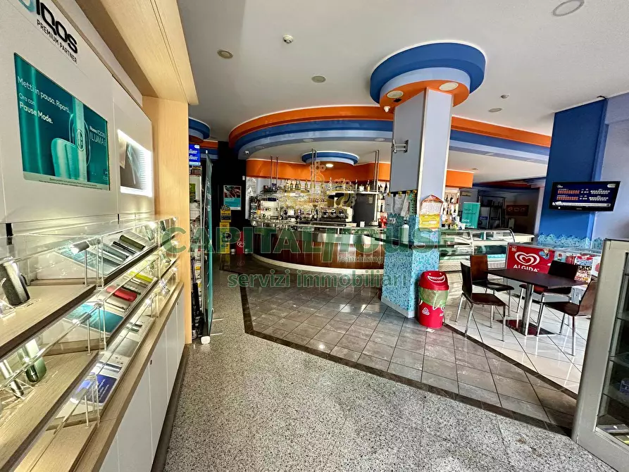 Immagine 4 di Attività commerciale in vendita  a Mercato San Severino