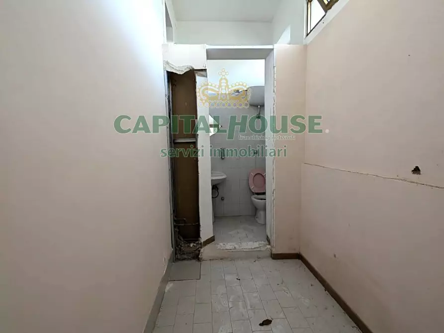 Immagine 8 di Locale commerciale in affitto  a Camposano