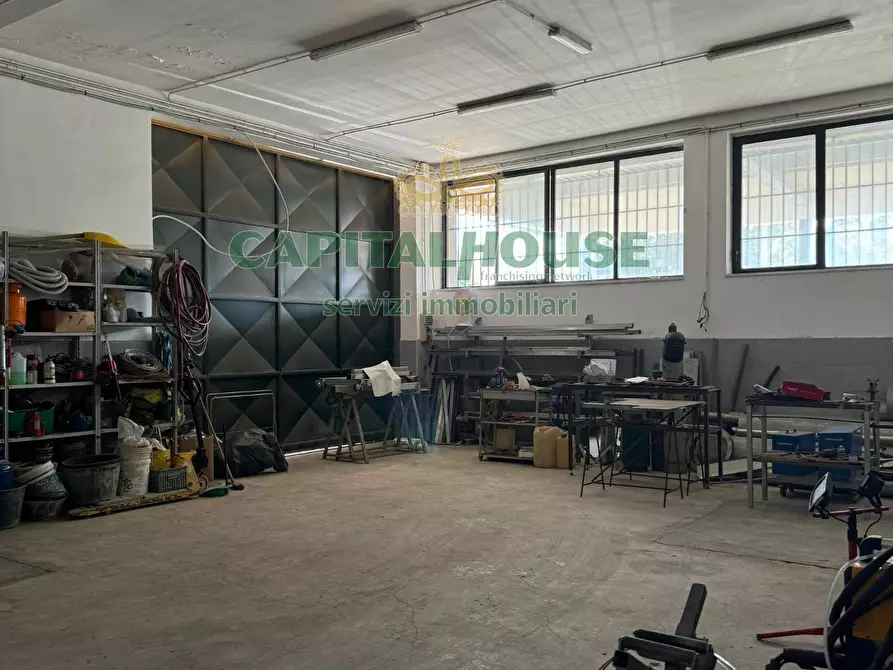 Immagine 20 di Capannone industriale in vendita  a Siano