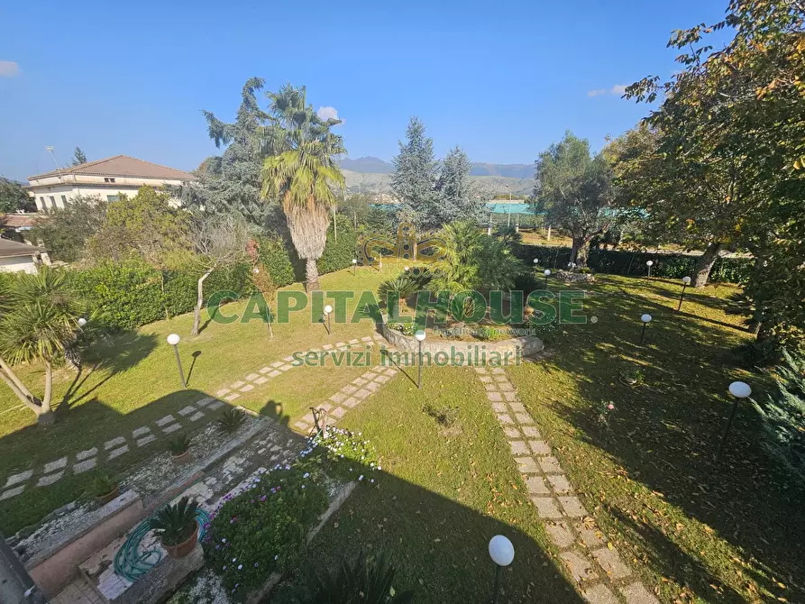 Immagine 30 di Villa in vendita  a Pignataro Maggiore