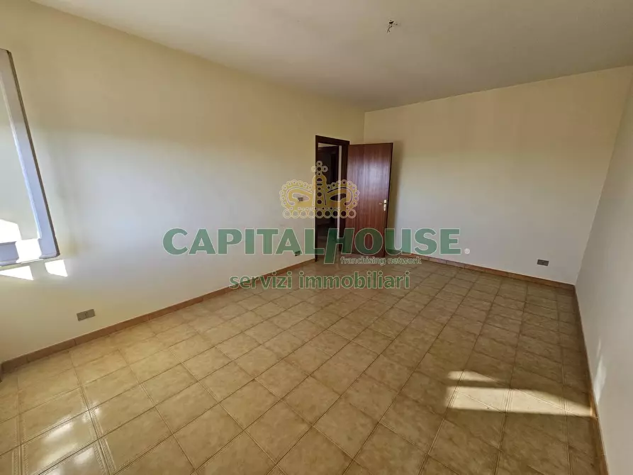 Immagine 11 di Appartamento in vendita  a Pignataro Maggiore