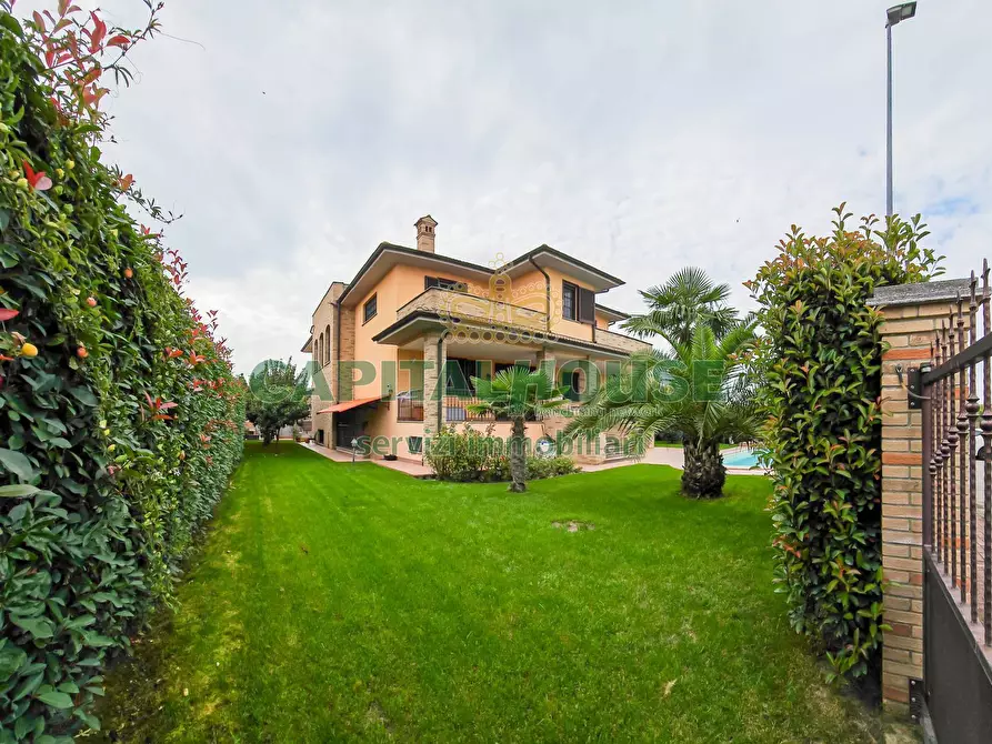 Immagine 27 di Villa in vendita  a Ceranova