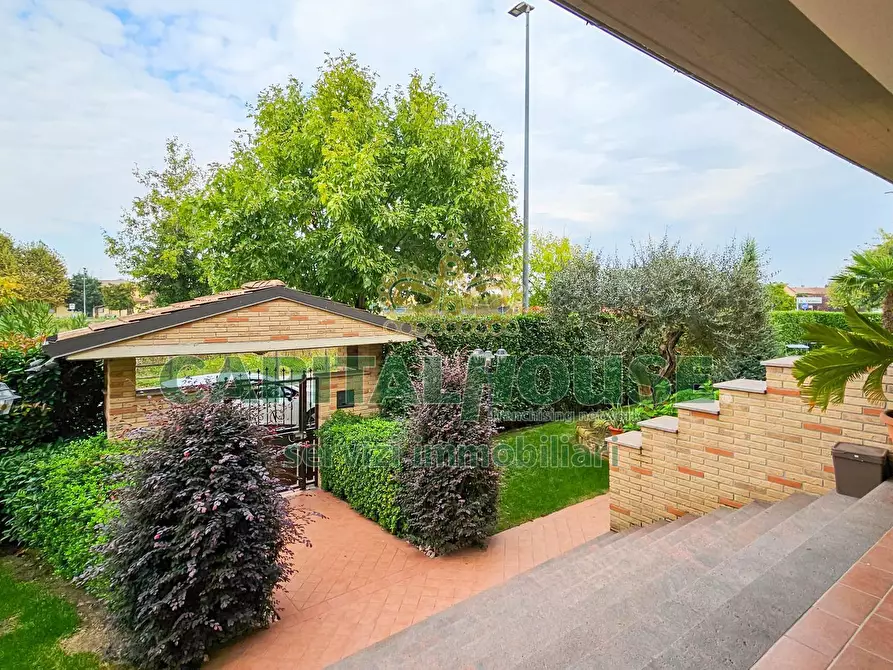 Immagine 30 di Villa in vendita  a Ceranova