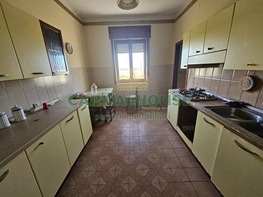 Immagine 10 di Rustico / casale in vendita  a Pignataro Maggiore