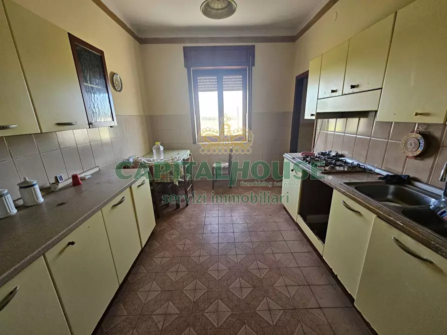 Immagine 15 di Rustico / casale in vendita  a Pignataro Maggiore