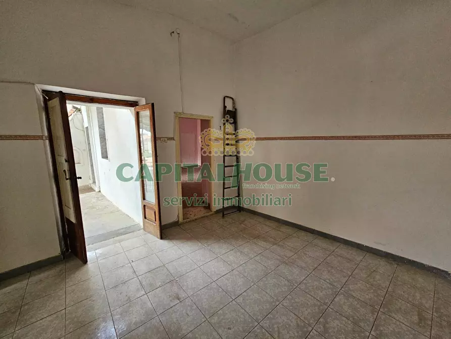 Immagine 9 di Casa indipendente in vendita  a Pignataro Maggiore