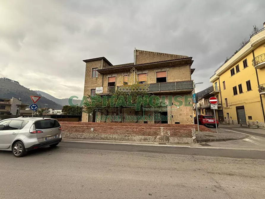 Immagine 2 di Casa indipendente in vendita  a Castel San Giorgio