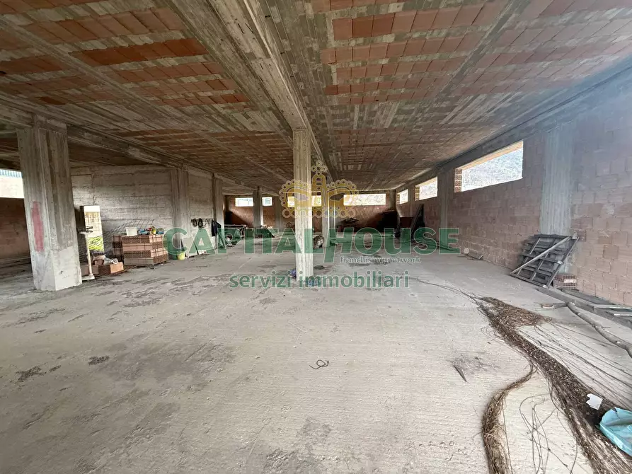 Immagine 11 di Capannone industriale in vendita  a Siano