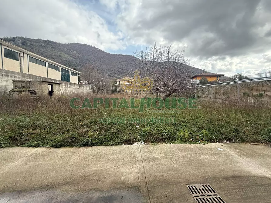 Immagine 13 di Capannone industriale in vendita  a Siano