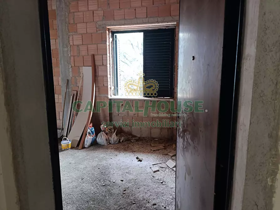 Immagine 8 di Attico in vendita  a Vitulazio