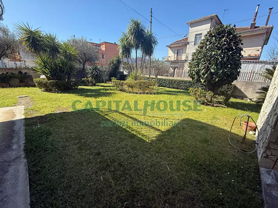 Immagine 4 di Villa in vendita  a Fisciano