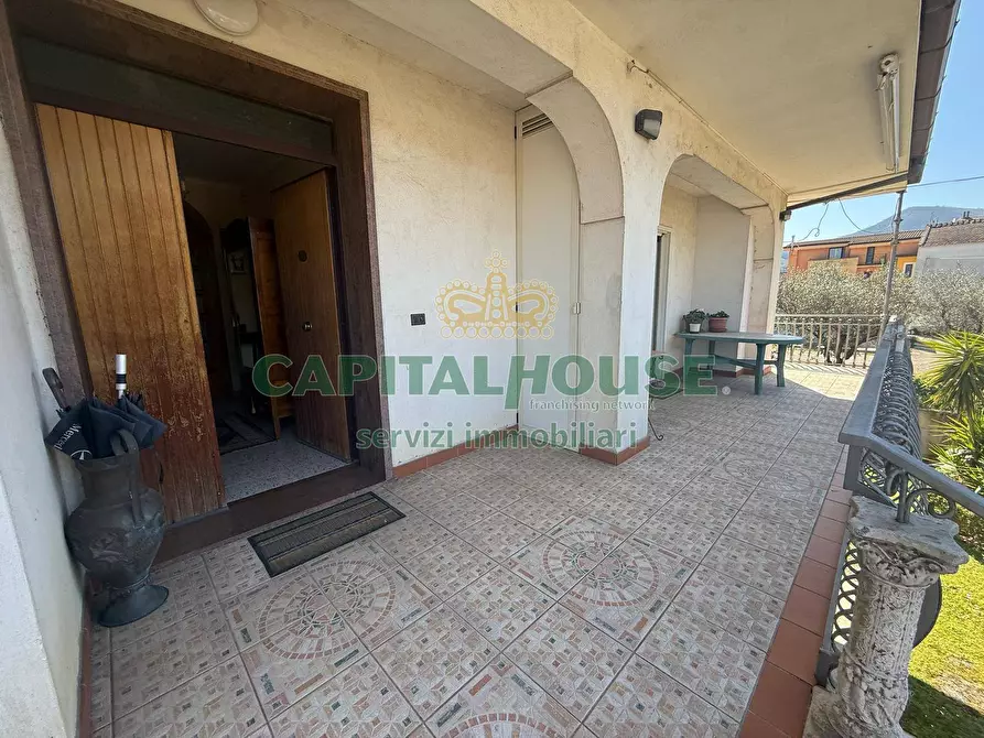 Immagine 6 di Villa in vendita  a Fisciano