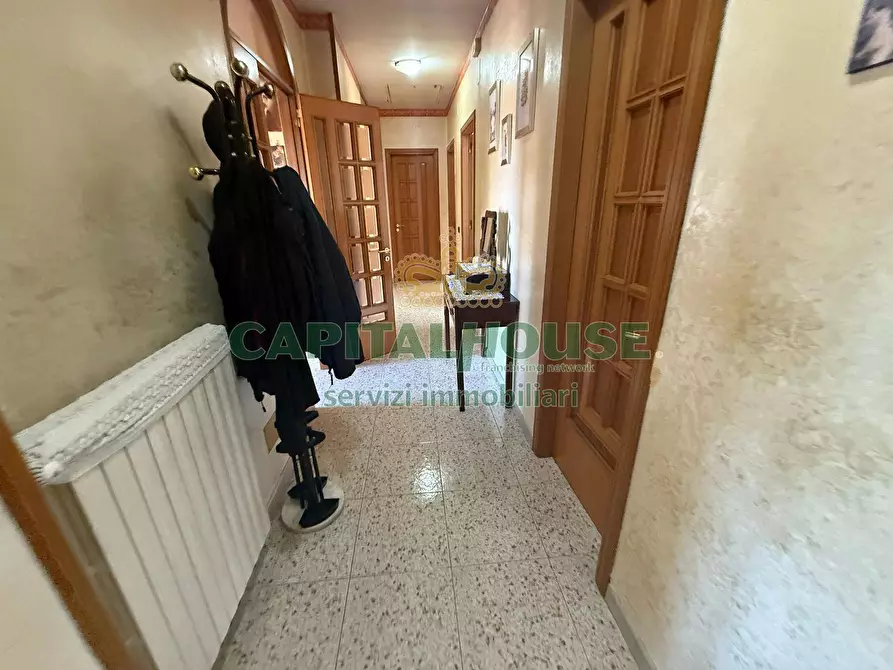 Immagine 10 di Villa in vendita  a Fisciano