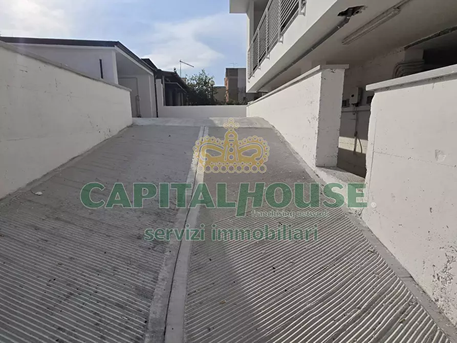 Immagine 9 di Appartamento in vendita  a San Nicola La Strada