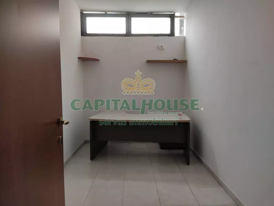 Immagine 6 di Capannone industriale in affitto  a Baiano