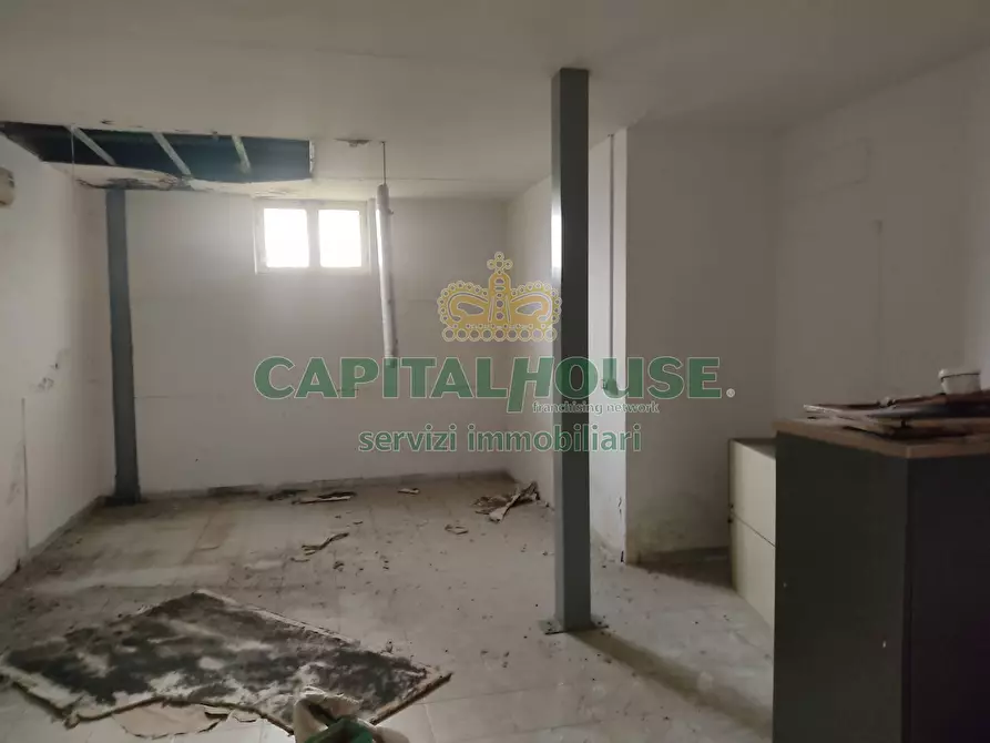 Immagine 7 di Capannone industriale in affitto  a Baiano