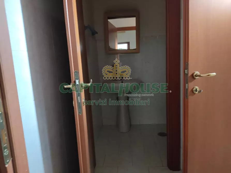 Immagine 10 di Capannone industriale in affitto  a Baiano