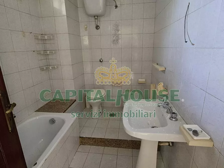 Immagine 14 di Appartamento in vendita  a San Nicola La Strada