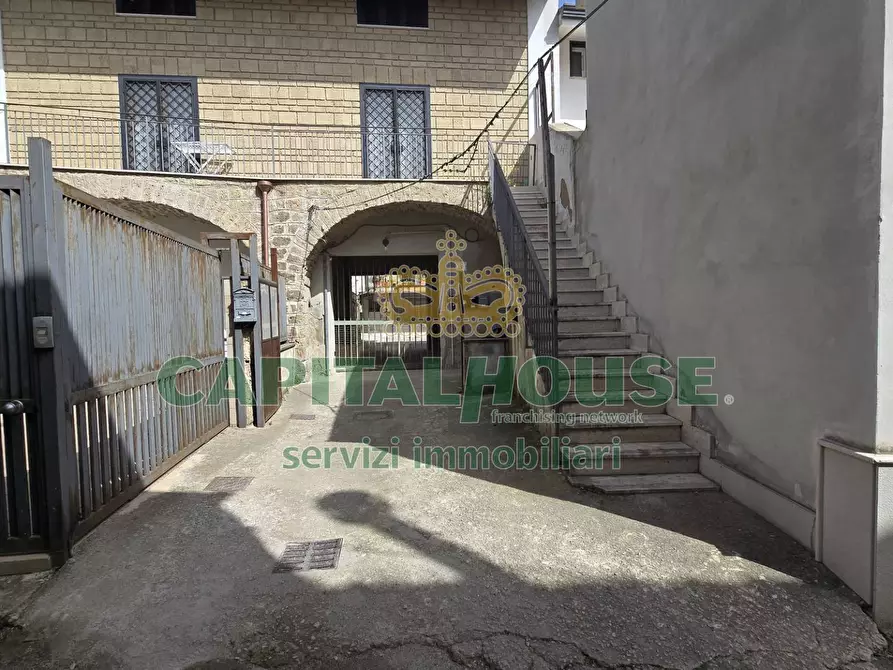 Immagine 21 di Palazzo in vendita  a San Nicola La Strada