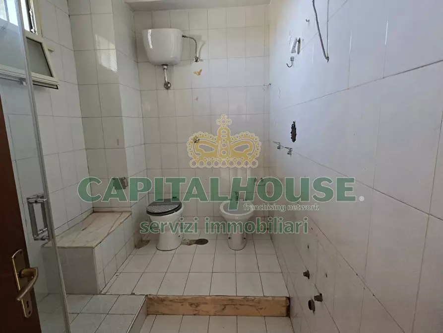 Immagine 25 di Palazzo in vendita  a San Nicola La Strada