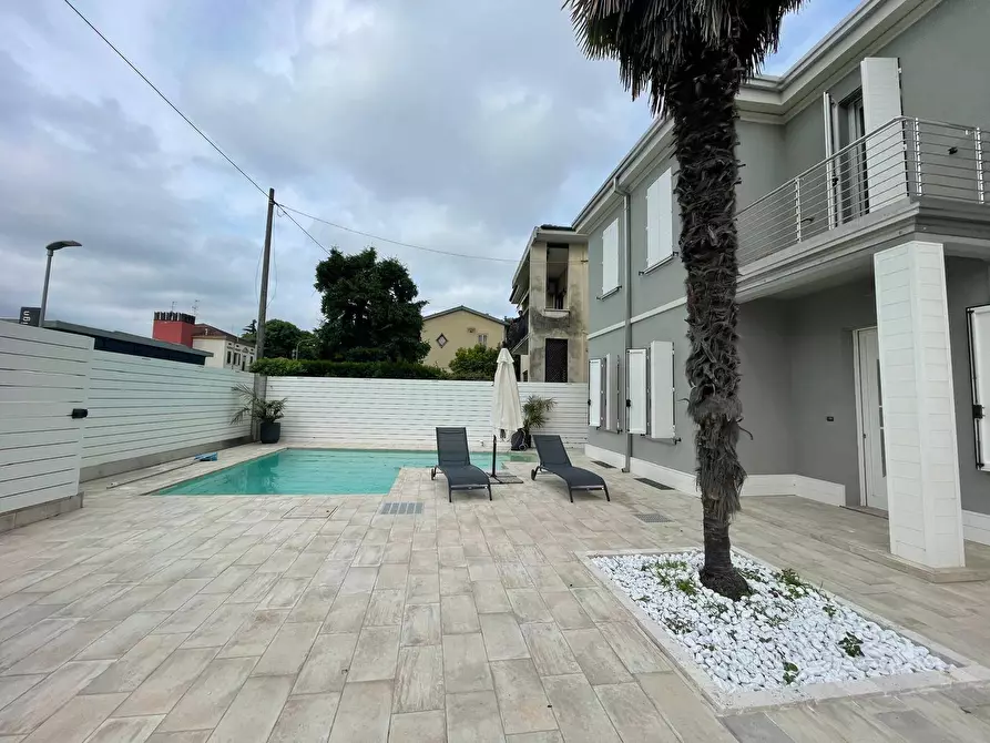 Immagine 6 di Casa indipendente in vendita  in cremona a Mantova