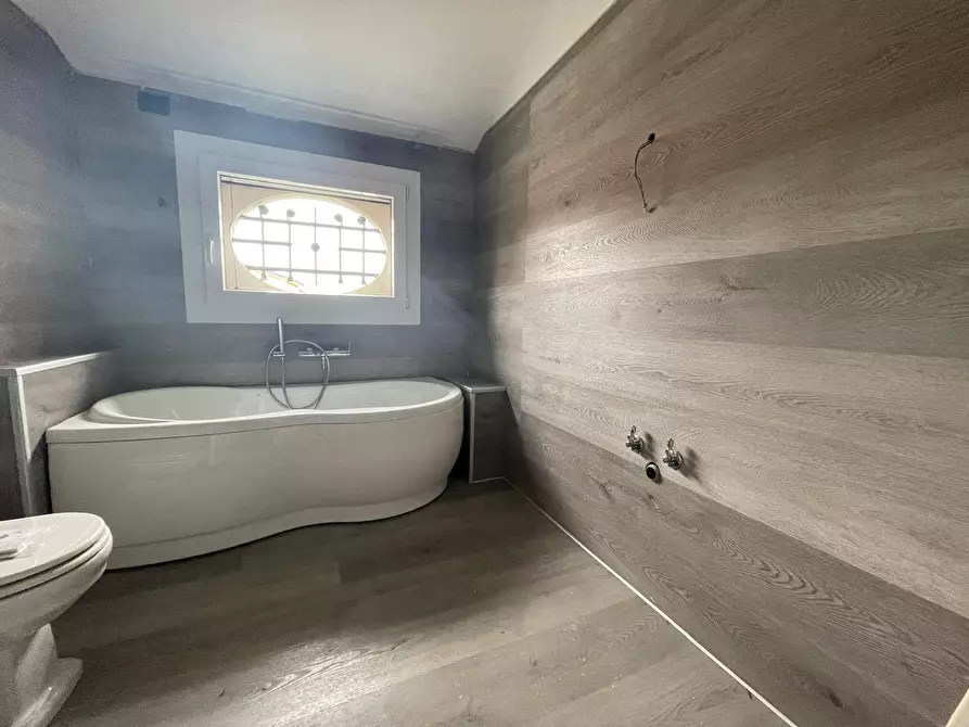 Immagine 27 di Casa indipendente in vendita  in cremona a Mantova